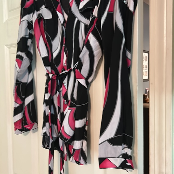 White House Black Market blouse - Picture 3 of 4